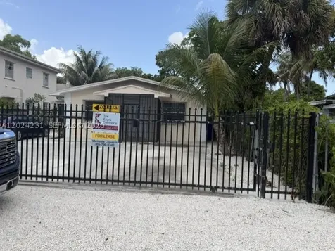 262 NE 55th Terrace Miami FL 33137
