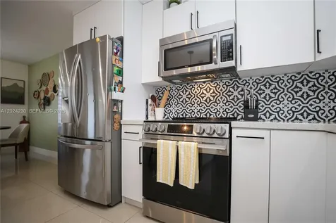 9330 NW 43rd Street Sunrise FL 33351