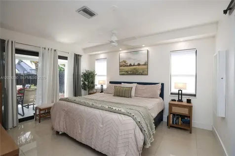 9330 NW 43rd Street Sunrise FL 33351