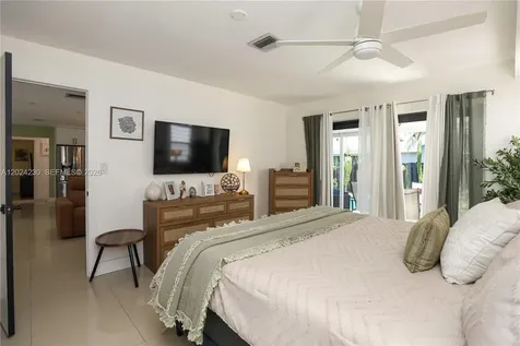 9330 NW 43rd Street Sunrise FL 33351