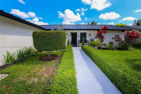 9330 NW 43rd Street Sunrise FL 33351