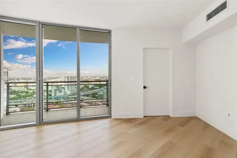 350 S Miami Avenue Miami FL 33130