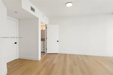 350 S Miami Avenue Miami FL 33130