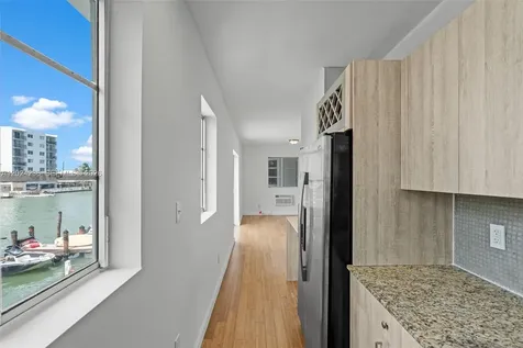 7950 Tatum Waterway Drive Miami Beach FL 33141