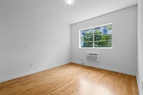7950 Tatum Waterway Drive Miami Beach FL 33141