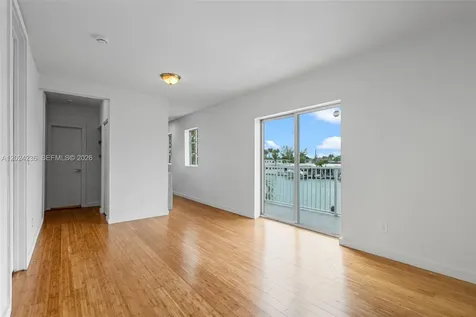 7950 Tatum Waterway Drive Miami Beach FL 33141
