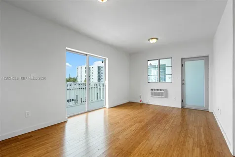 7950 Tatum Waterway Drive Miami Beach FL 33141