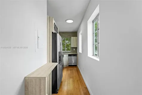 7950 Tatum Waterway Drive Miami Beach FL 33141