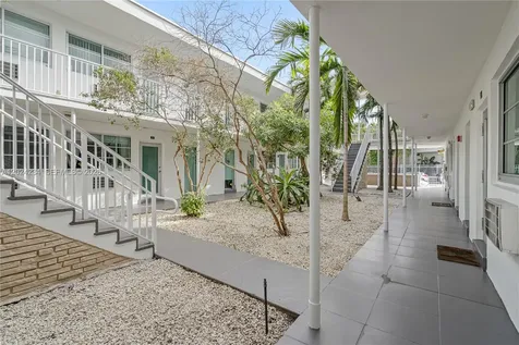 7950 Tatum Waterway Drive Miami Beach FL 33141