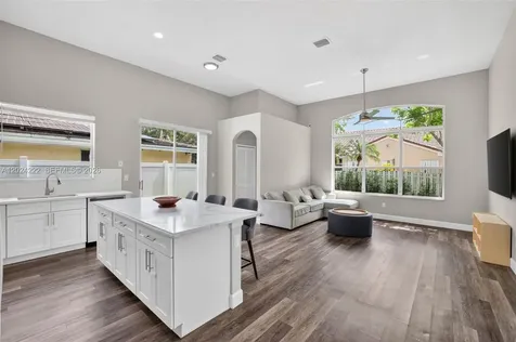 317 SW 185th Terrace Pembroke Pines FL 33029