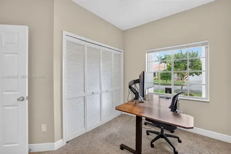 317 SW 185th Terrace Pembroke Pines FL 33029
