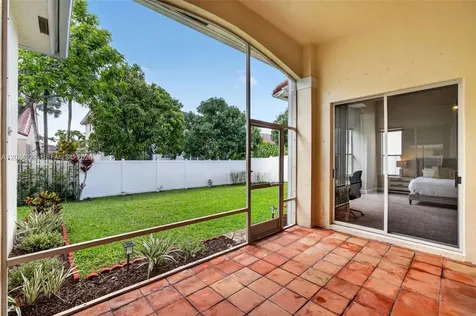 317 SW 185th Terrace Pembroke Pines FL 33029