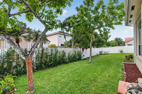 317 SW 185th Terrace Pembroke Pines FL 33029