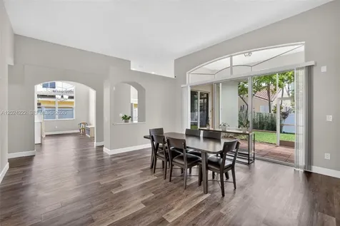 317 SW 185th Terrace Pembroke Pines FL 33029