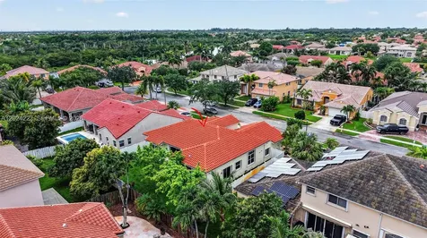 317 SW 185th Terrace Pembroke Pines FL 33029