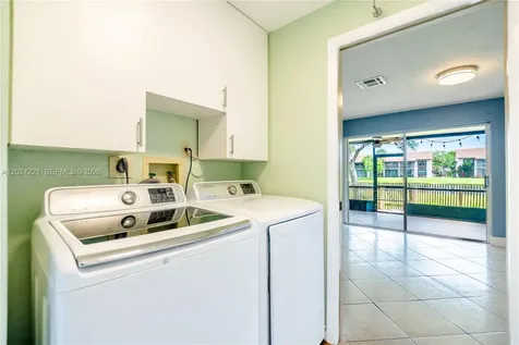 9803 NW 37th Street Sunrise FL 33351