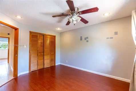 9803 NW 37th Street Sunrise FL 33351