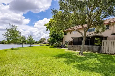 9803 NW 37th Street Sunrise FL 33351