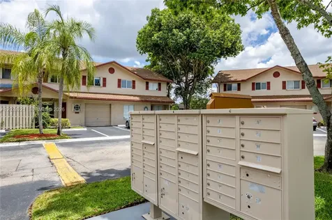 9803 NW 37th Street Sunrise FL 33351