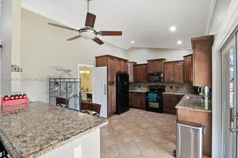 6520 Olde Moat Way Davie FL 33331