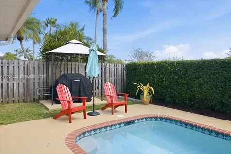 6520 Olde Moat Way Davie FL 33331