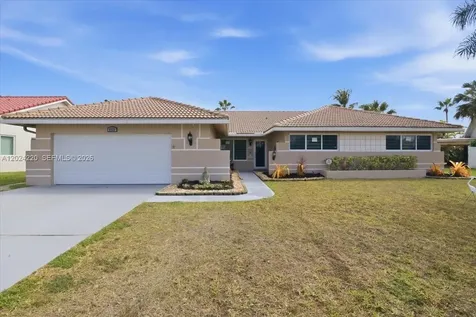 6520 Olde Moat Way Davie FL 33331