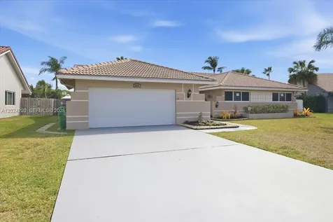6520 Olde Moat Way Davie FL 33331