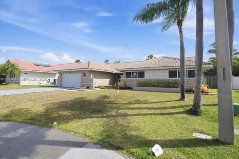6520 Olde Moat Way Davie FL 33331