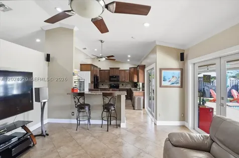 6520 Olde Moat Way Davie FL 33331