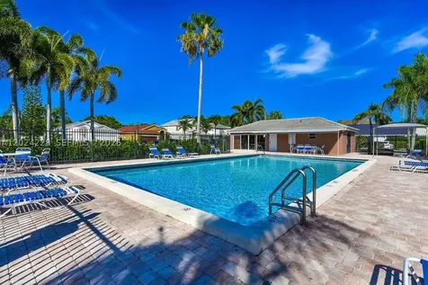 6256 Lansdowne Circle Boynton Beach FL 33472