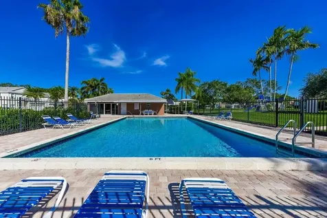 6256 Lansdowne Circle Boynton Beach FL 33472