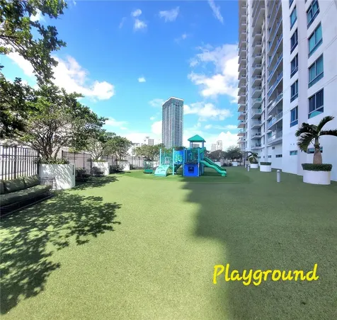 90 SW 3rd Street Miami FL 33130