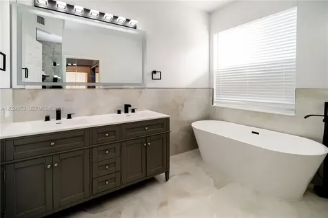 1898 NW 141st Avenue Pembroke Pines FL 33028