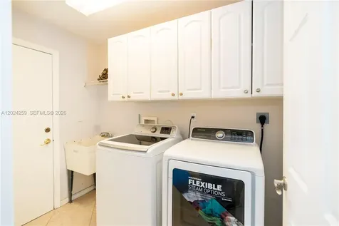 1898 NW 141st Avenue Pembroke Pines FL 33028