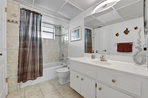 2800 NW 47th Terrace Lauderdale Lakes FL 33313