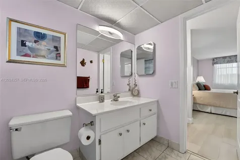 2800 NW 47th Terrace Lauderdale Lakes FL 33313
