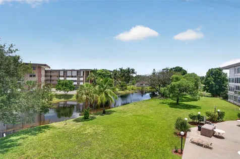 2800 NW 47th Terrace Lauderdale Lakes FL 33313