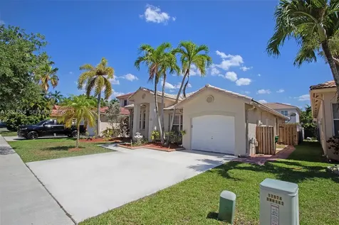 13964 N Cypress Cove Circle Davie FL 33325