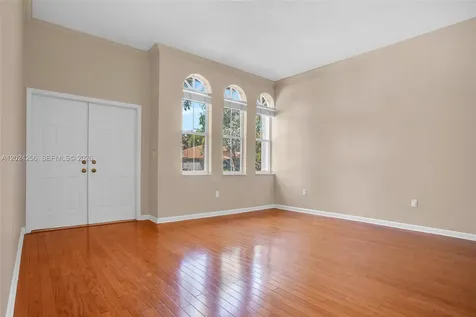 13964 N Cypress Cove Circle Davie FL 33325