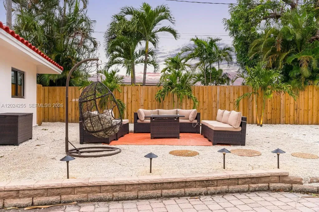 5250 NE 15th Avenue Fort Lauderdale FL 33334