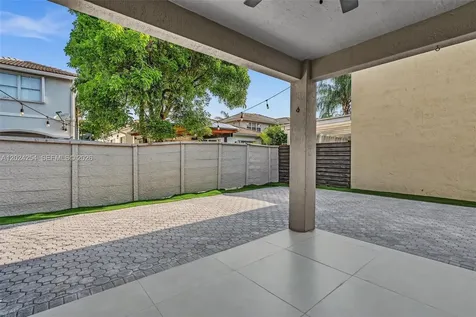 11247 NW 47th Lane Doral FL 33178