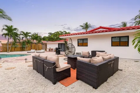 5250 NE 15th Avenue Fort Lauderdale FL 33334