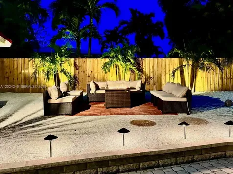 5250 NE 15th Avenue Fort Lauderdale FL 33334