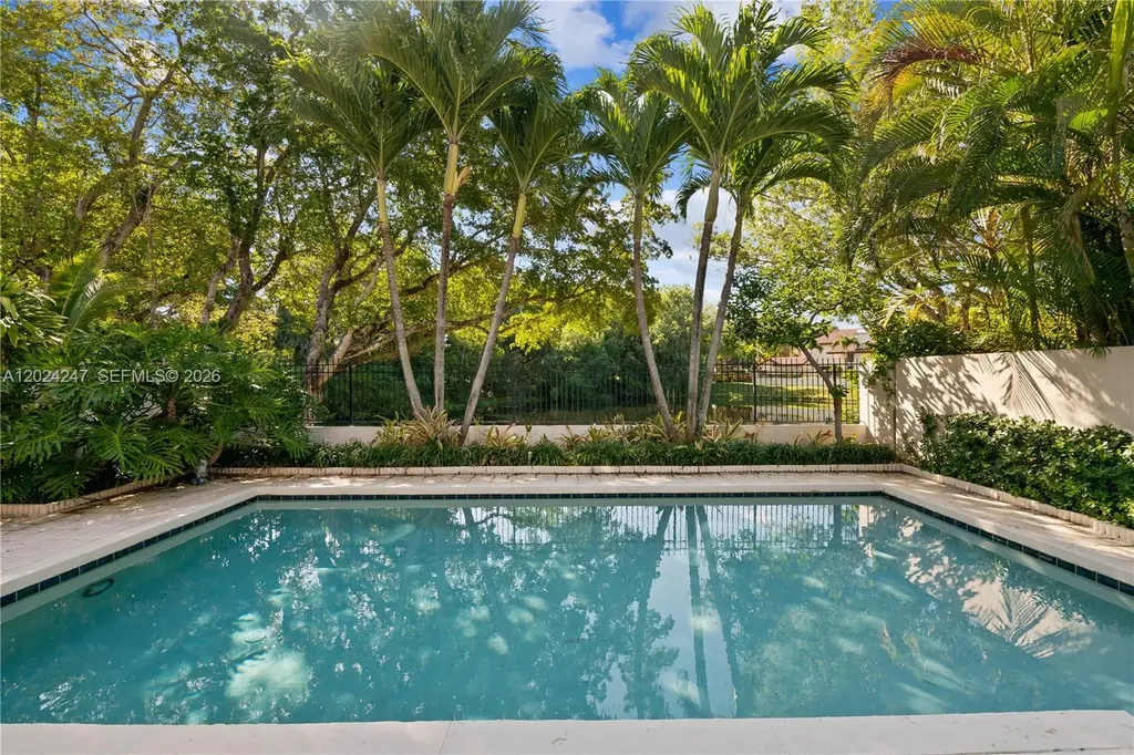 21718 Club Villa Terrace Boca Raton FL 33433