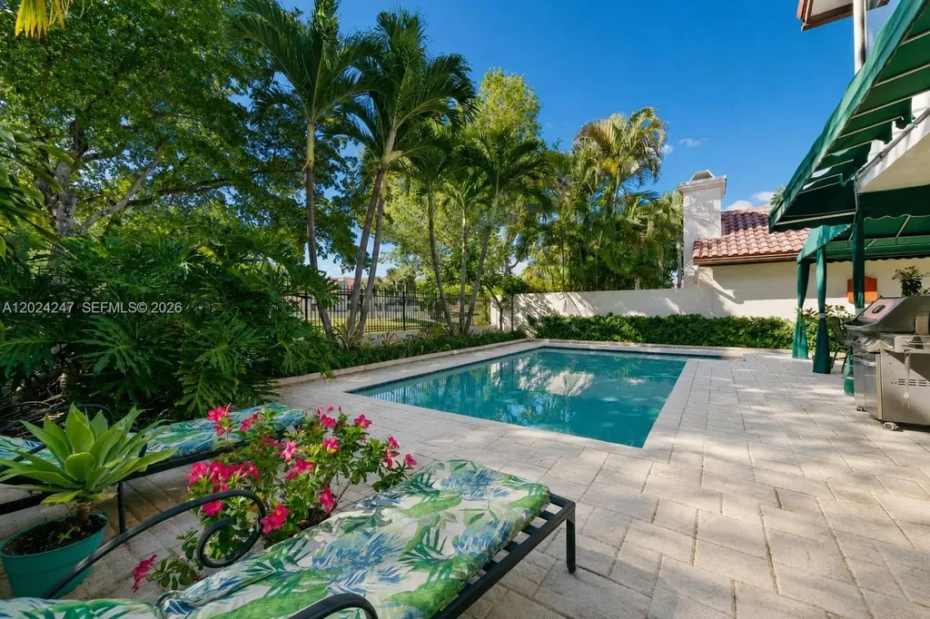 21718 Club Villa Terrace Boca Raton FL 33433