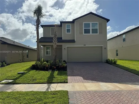 693 Carlyle Way Fort Pierce FL 34947