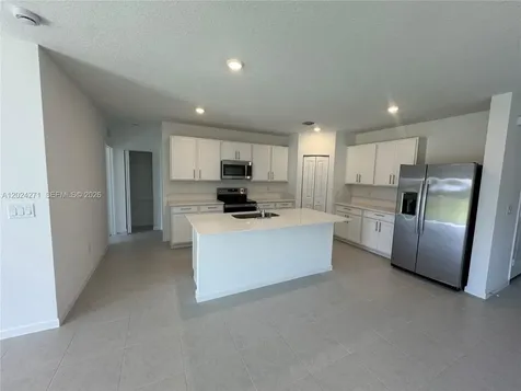 693 Carlyle Way Fort Pierce FL 34947