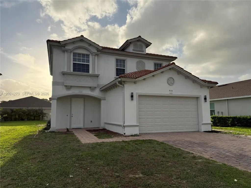 9135 Leatherwood Loop Lehigh Acres FL 33936