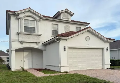 9135 Leatherwood Loop Lehigh Acres FL 33936