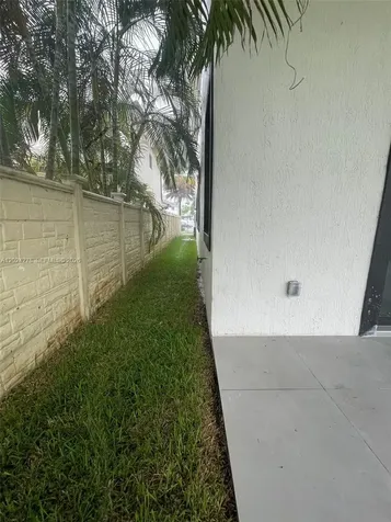 14442 SW 14th Street Miami FL 33184